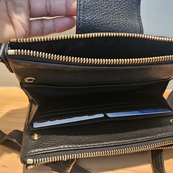 Michael Kors Leather crossbody - Picture 2 of 6